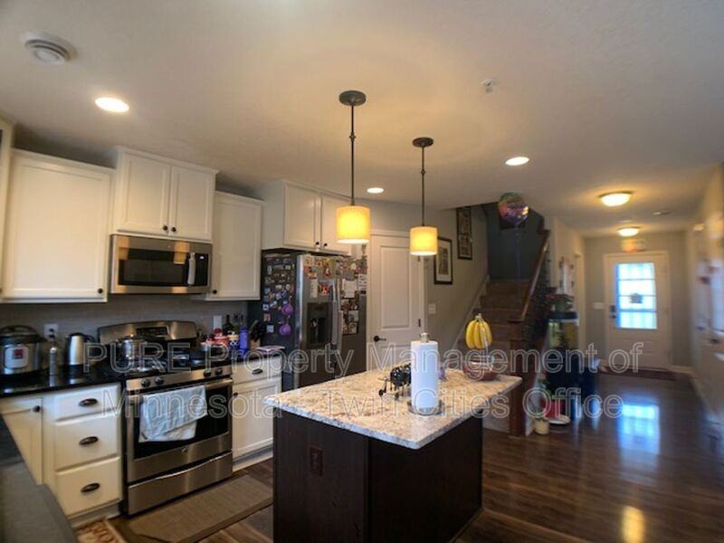 3467 Chestnut Ln - Photo 4 of 23