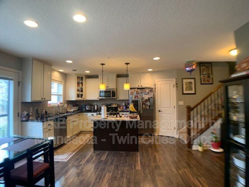 3467 Chestnut Ln - Photo 2 of 23