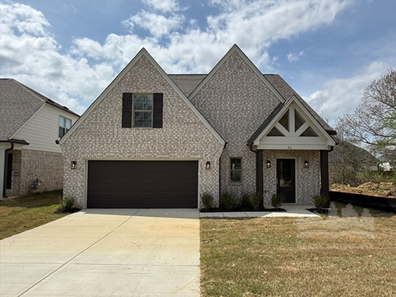 40 40 Blue Dr - Photo 2 of 24