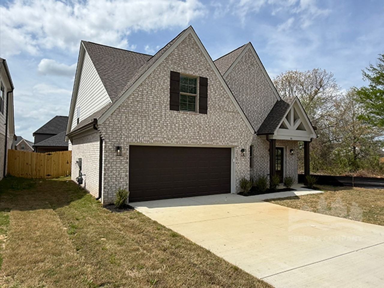 40 40 Blue Dr - Photo 3 of 24