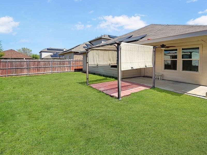 908 Whisper Springs Ct - Photo 2 of 20