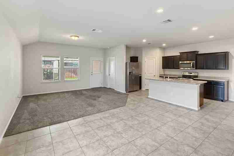 908 Whisper Springs Ct - Photo 3 of 20