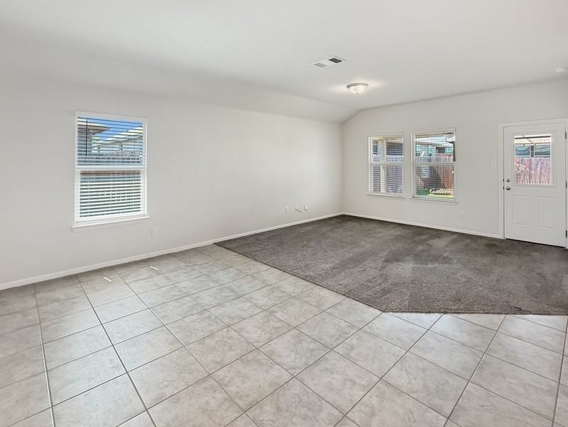 908 Whisper Springs Ct - Photo 7 of 20