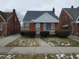 featured image of 18947 Runyon St