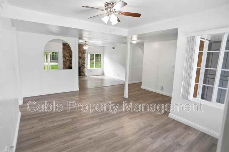 27277 Garza Dr - Photo 3 of 19