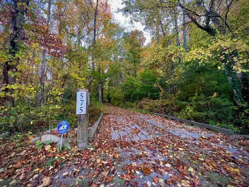 575 Beaverdam Rd - Photo 2 of 23