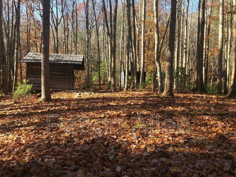 575 Beaverdam Rd - Photo 5 of 23