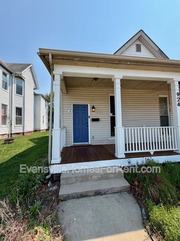 924 Se 6th St - Photo 2 of 8