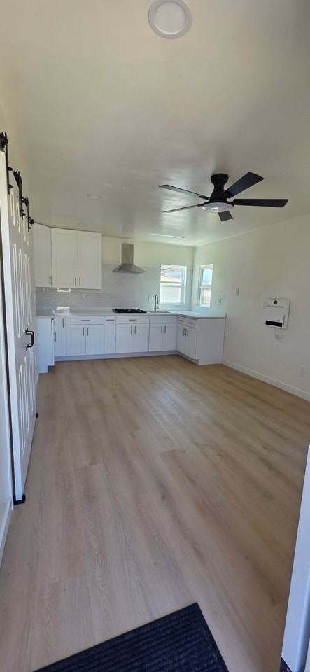 2000 East 8th Street - Photo 5 of 15