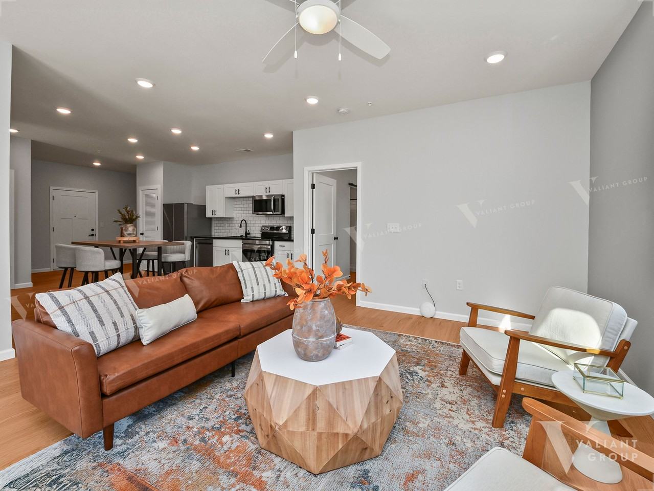 The Knoll - Photo 3 of 50