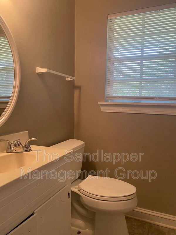 1126 Mount Batten Dr - Photo 6 of 15