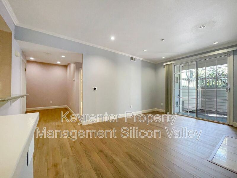 602 Arcadia Ter #104 - Photo 4 of 18