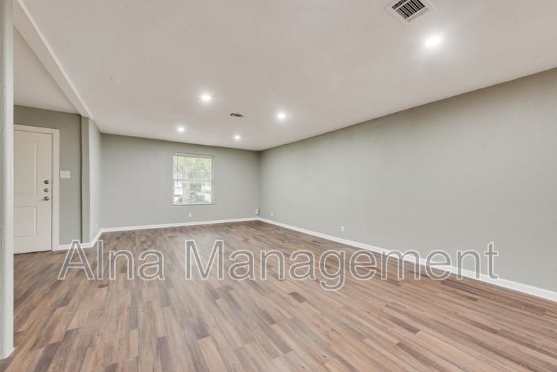 3332 Mesquite Rd - Photo 6 of 25