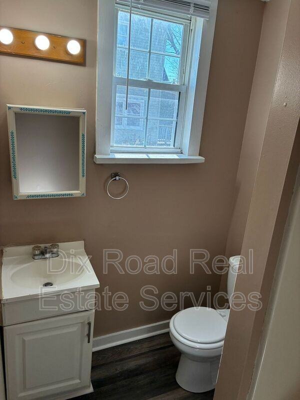 829 Maple Ave #1 - Photo 6 of 11