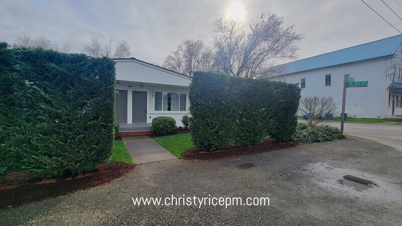 4228 337th Pl Se - Photo 2 of 16