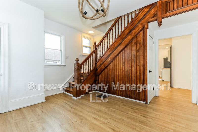 228 Greenwich Ave - Photo 3 of 20