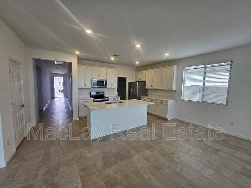 548 W Fremont Pass - Photo 4 of 22