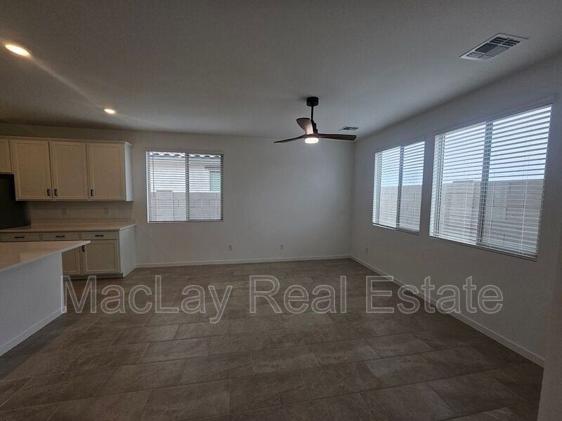 548 W Fremont Pass - Photo 5 of 22