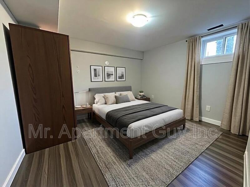 77 West 1st St - Photo 3 of 9