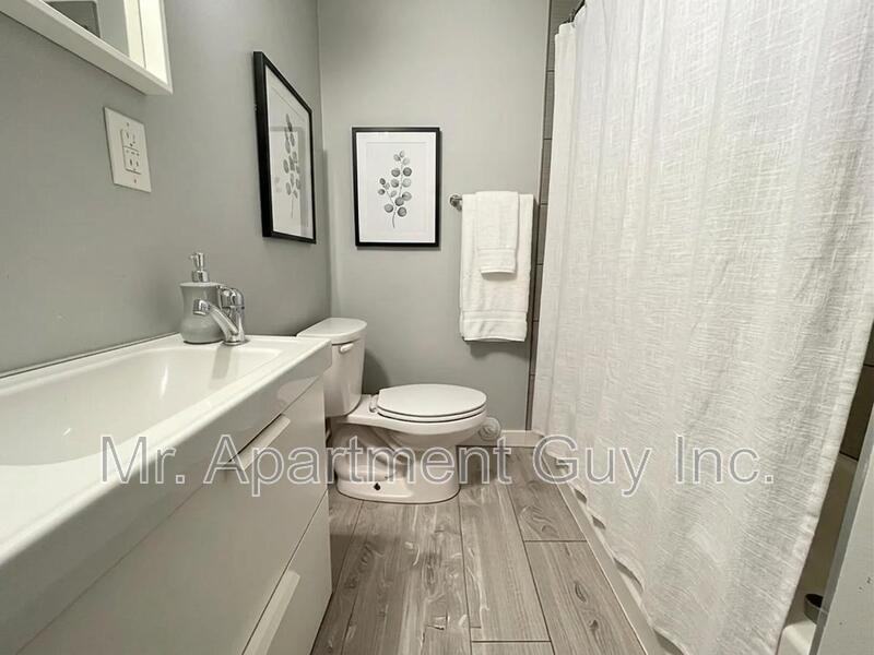 77 West 1st St - Photo 4 of 9