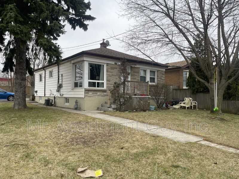 77 West 1st St - Photo 6 of 9