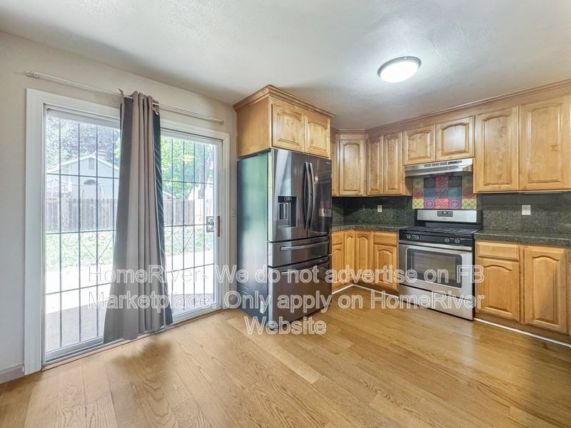 35 Prestwick Ct - Photo 3 of 20