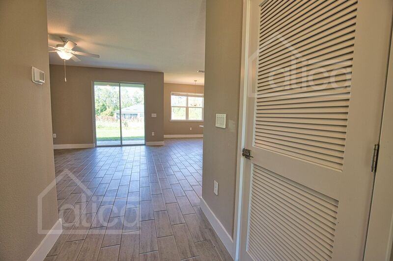 3957 Constitution Dr - Photo 5 of 31