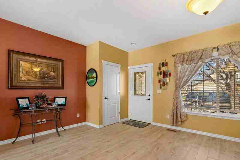 2295 W Apgar Creek Dr - Photo 6 of 37