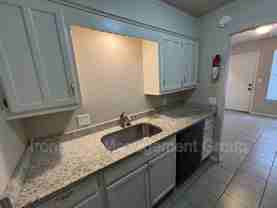 4420 S Union Ave - Photo 1 of 1