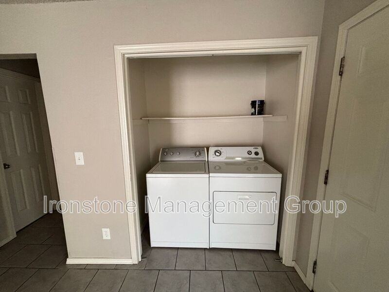 4420 S Union Ave - Photo 7 of 12