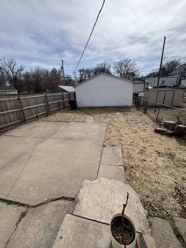 717 C St - Photo 2 of 12