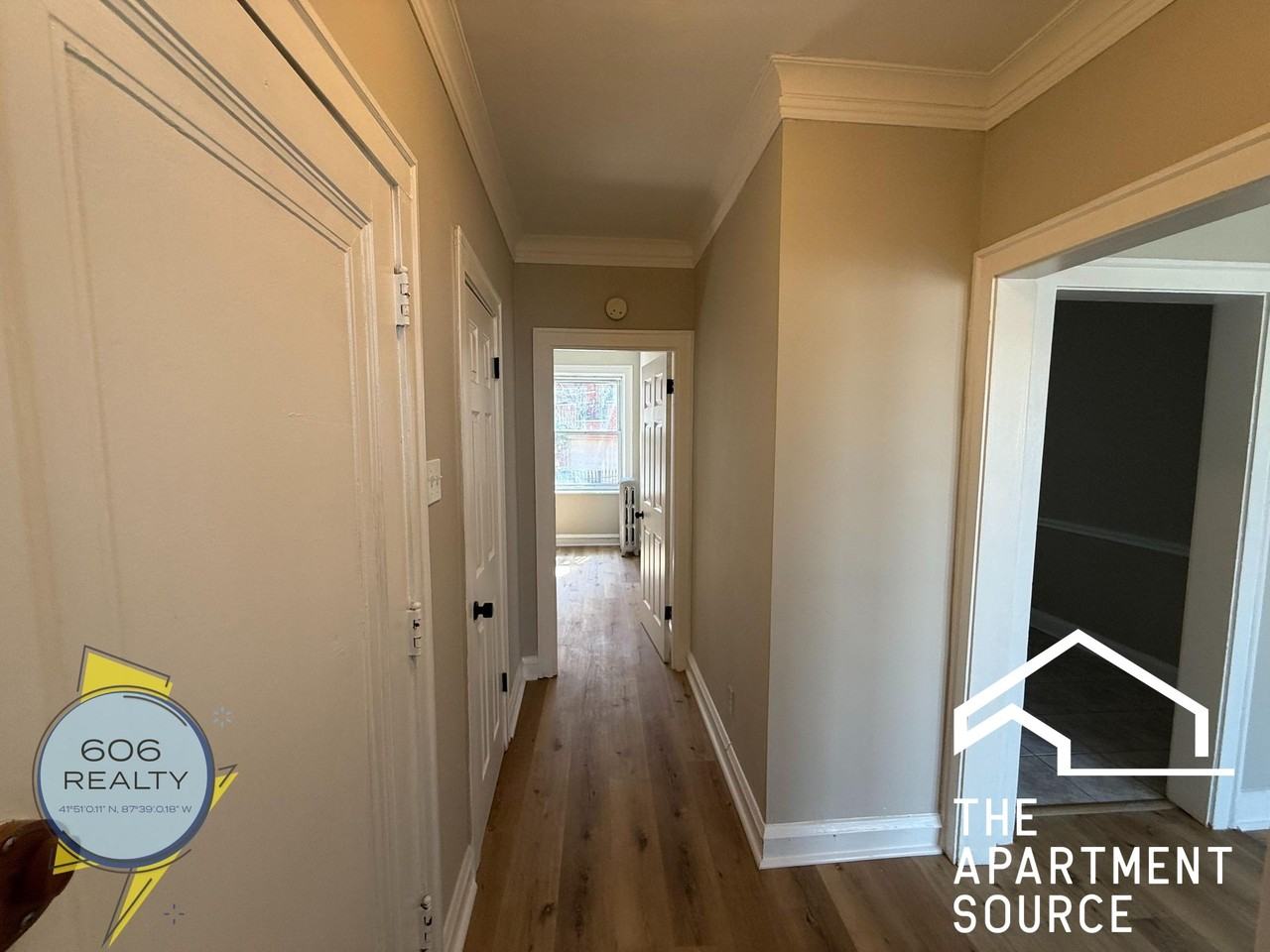 4917 W Berteau Ave #2 - Photo 4 of 8