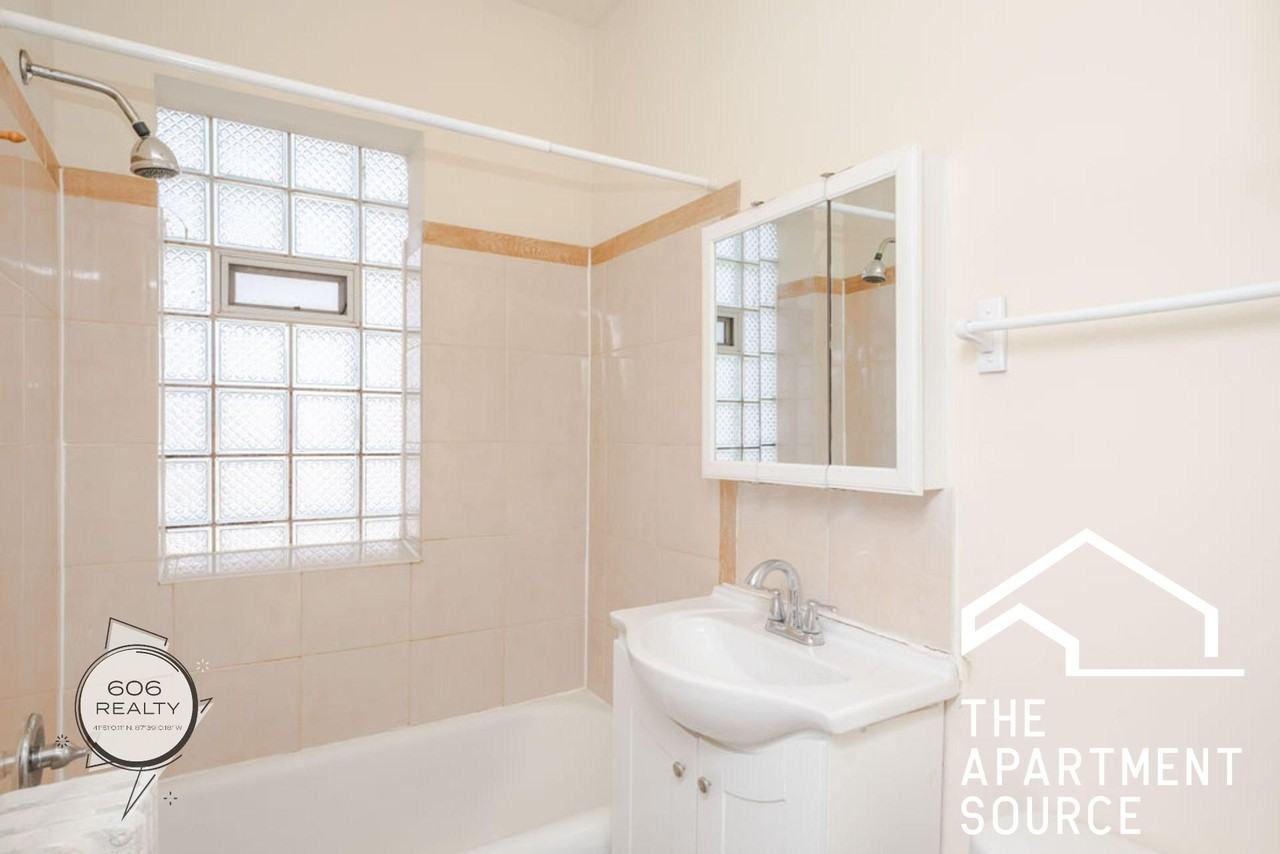 2140 Gunderson Ave #208 - Photo 7 of 9