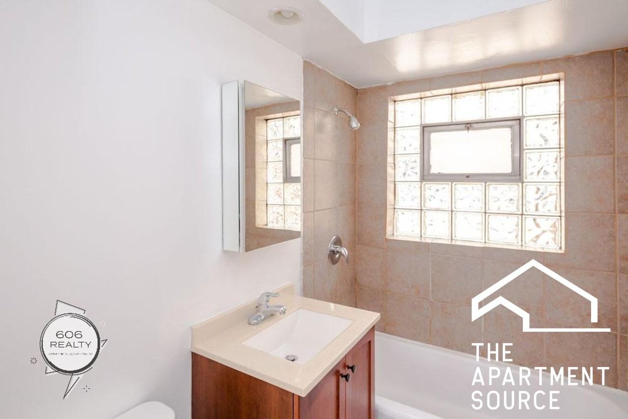 3443 S Central Ave #5 - Photo 5 of 11