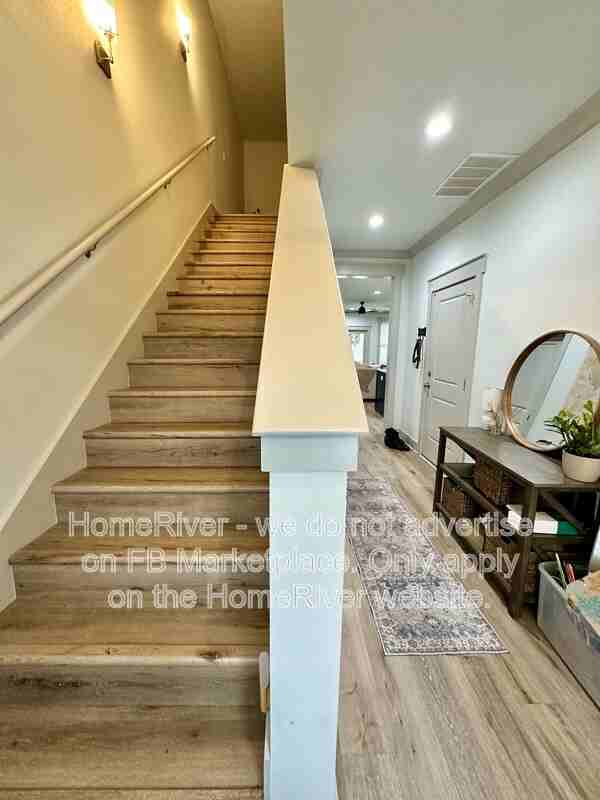 1523 E Leonard St - Photo 4 of 12