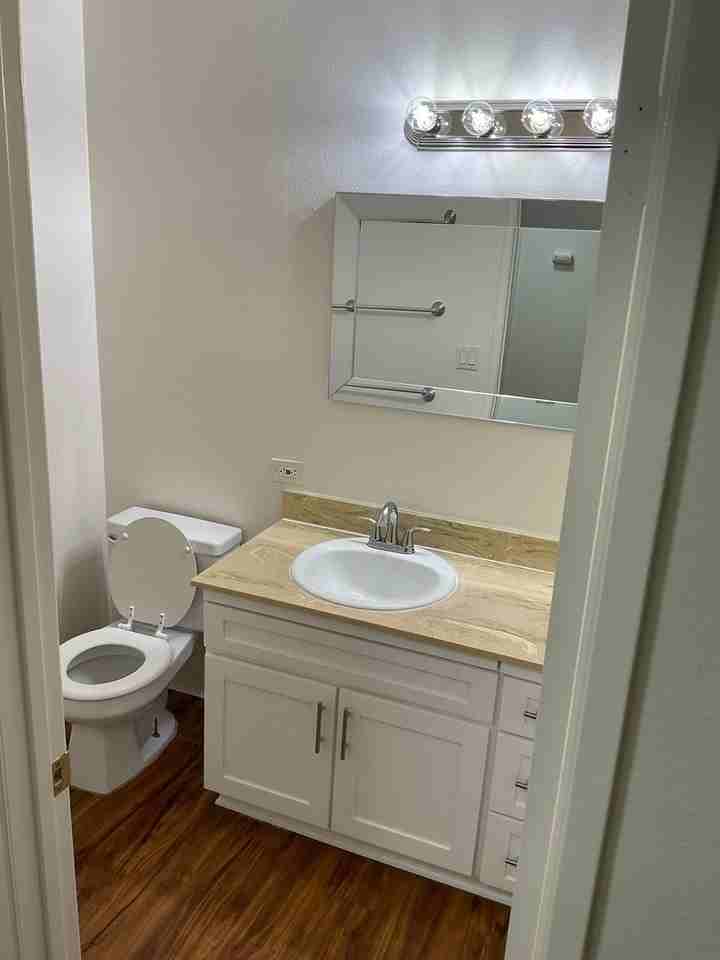 14300A - Photo 7 of 29