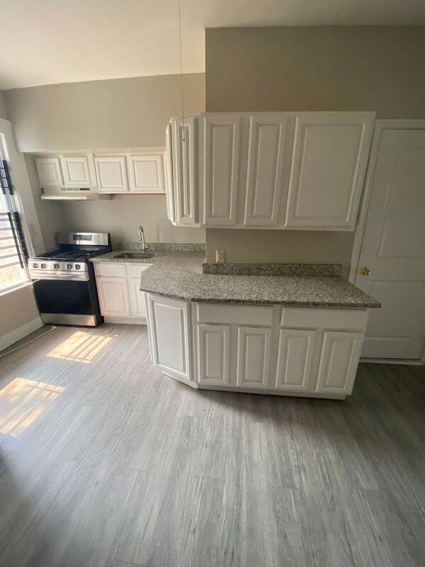 Greenmount Ave - Photo 3 of 15