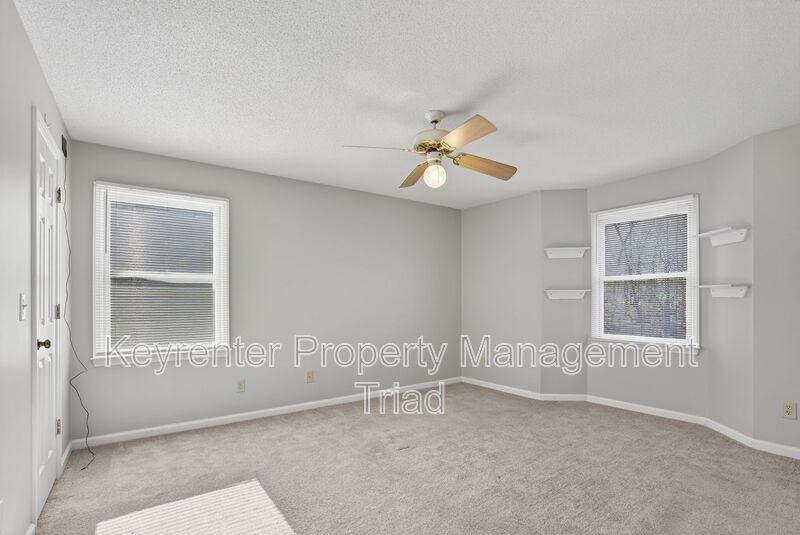 3701 Cotswold Ter #7G - Photo 5 of 31