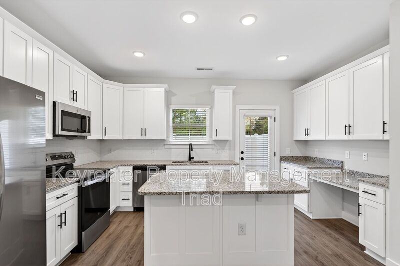 4655 Canter Park Ln - Photo 3 of 36