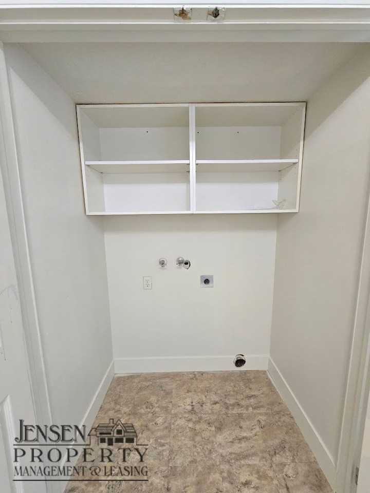 639 E 700 S #11 - Photo 6 of 14