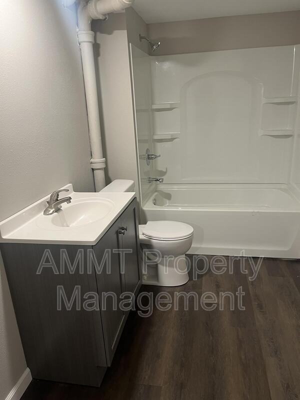 5250 Harbet Ave Nw - Photo 6 of 9