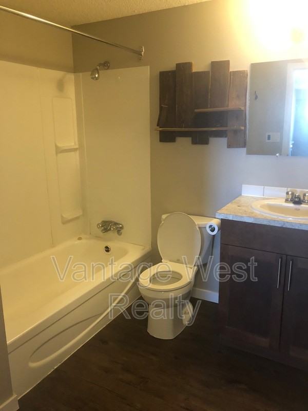 306 Husch Rd - Photo 2 of 9