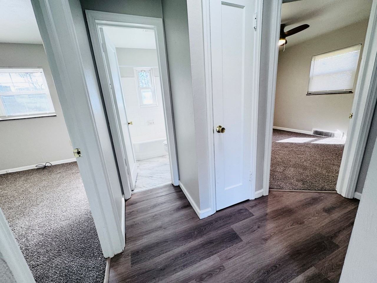 1220 Colonial Ln - Photo 6 of 16