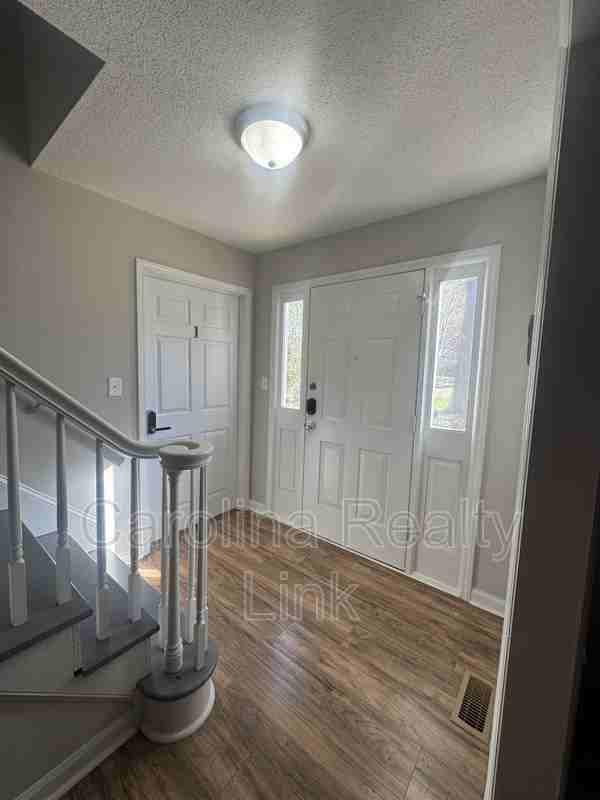 Leaves Ln #2 - Photo 6 of 12