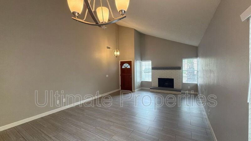 9035 E Jenan Dr - Photo 3 of 11