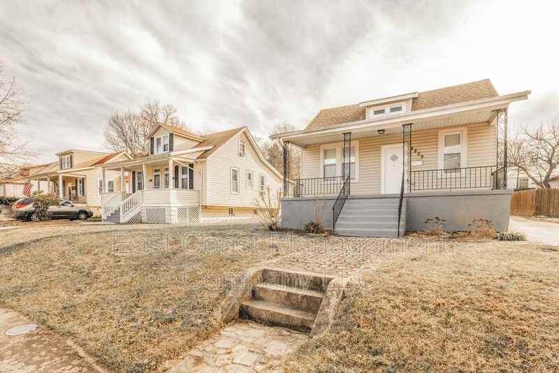 4809 Arabia Ave - Photo 3 of 24