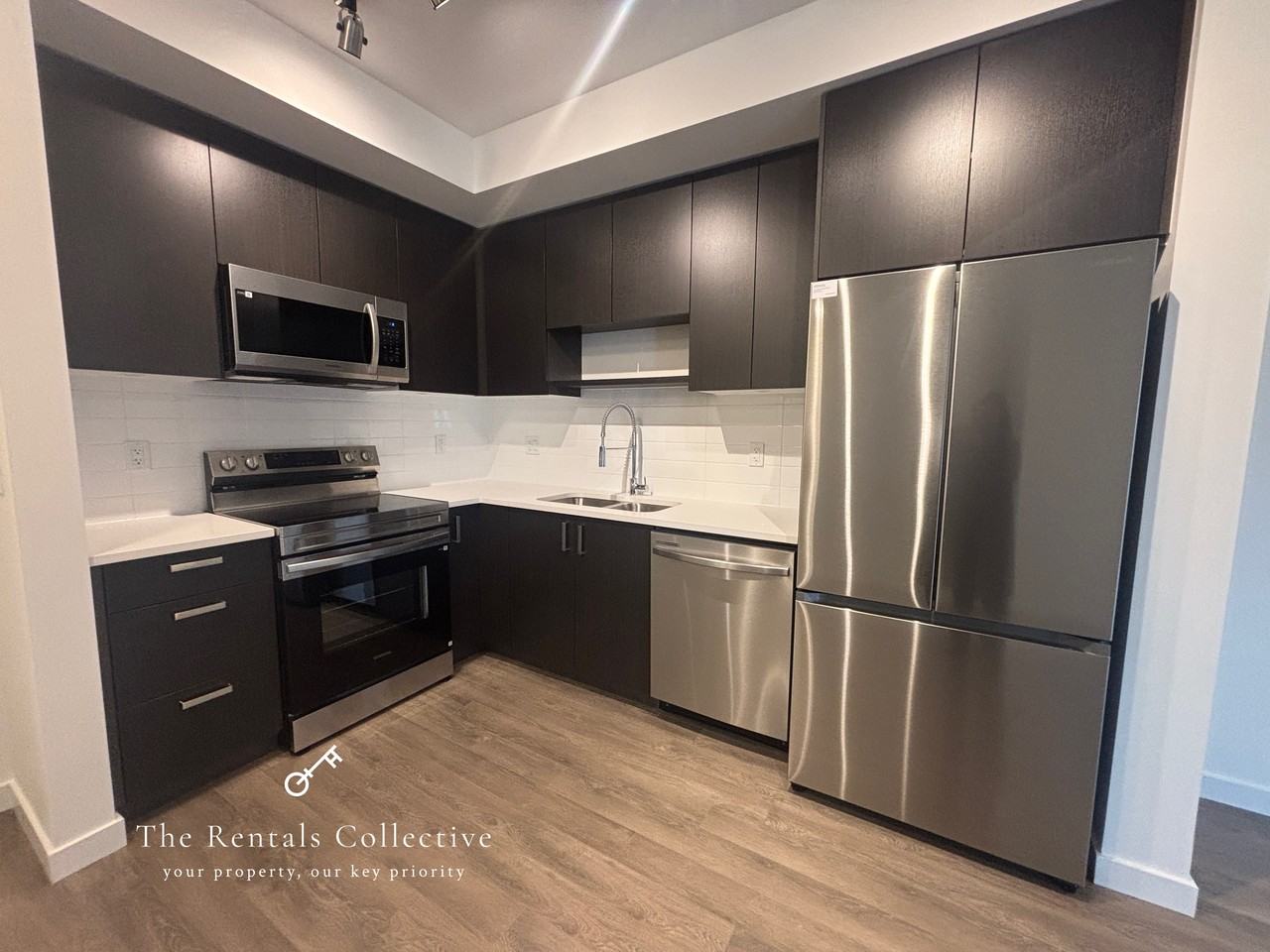 15733 85 Avenue - Photo 2 of 22