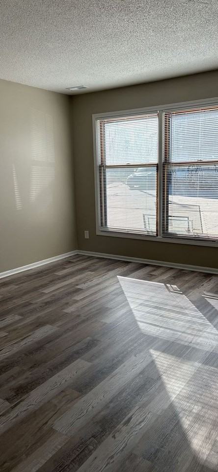 219 N Garrison Ave - Photo 3 of 39