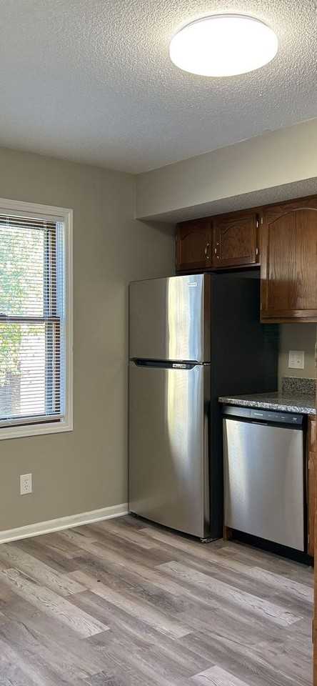 219 N Garrison Ave - Photo 6 of 39