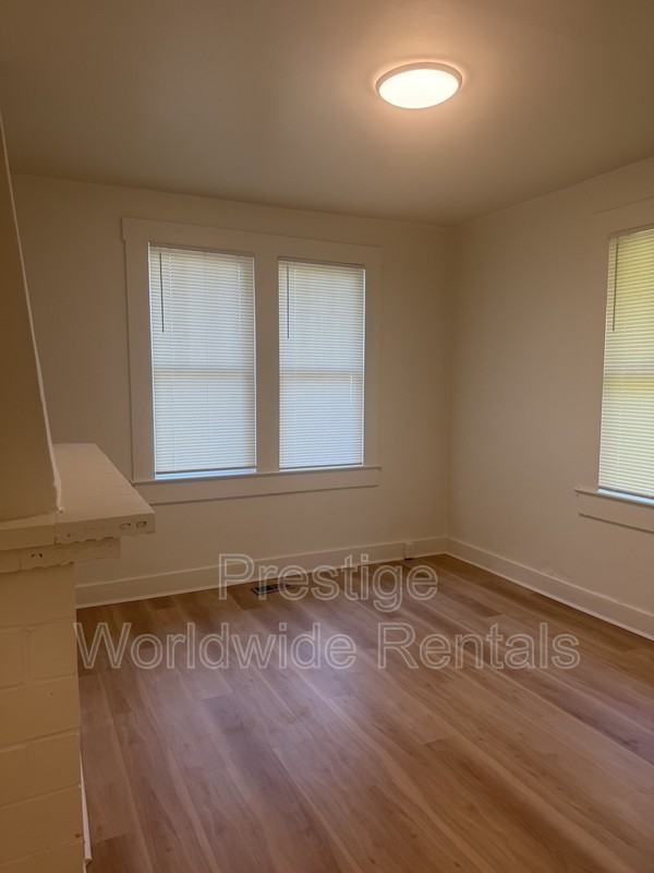 2713 Dawson St - Photo 2 of 8